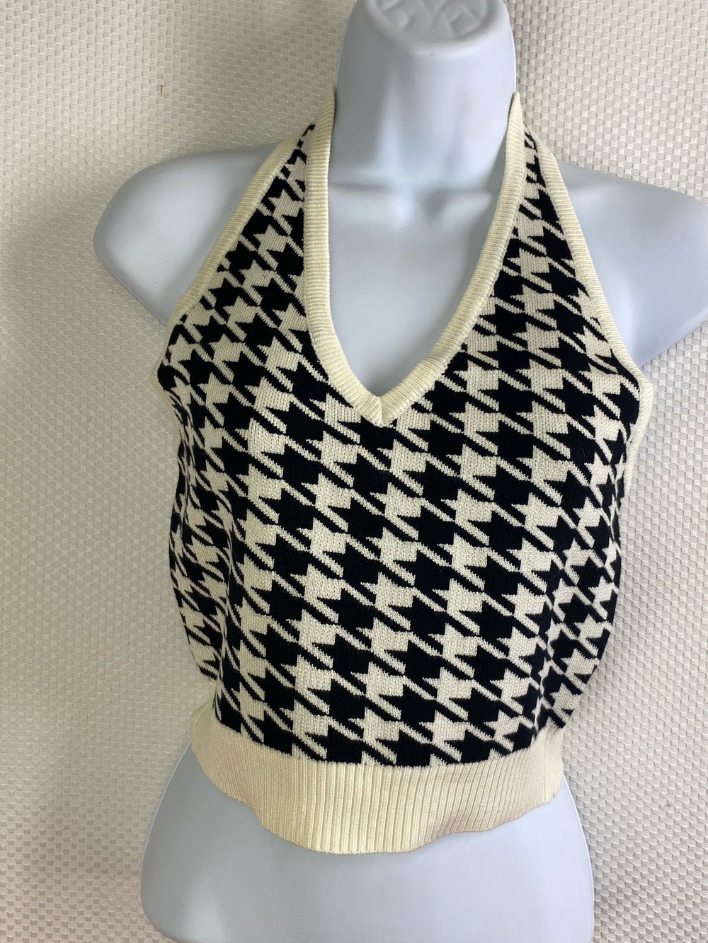 : Black & White Houndstooth Halter Knit Sweater Top - Size S